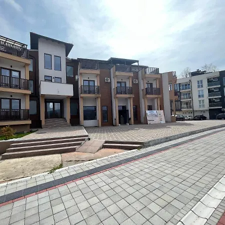 S2 아파트 Ostrovo